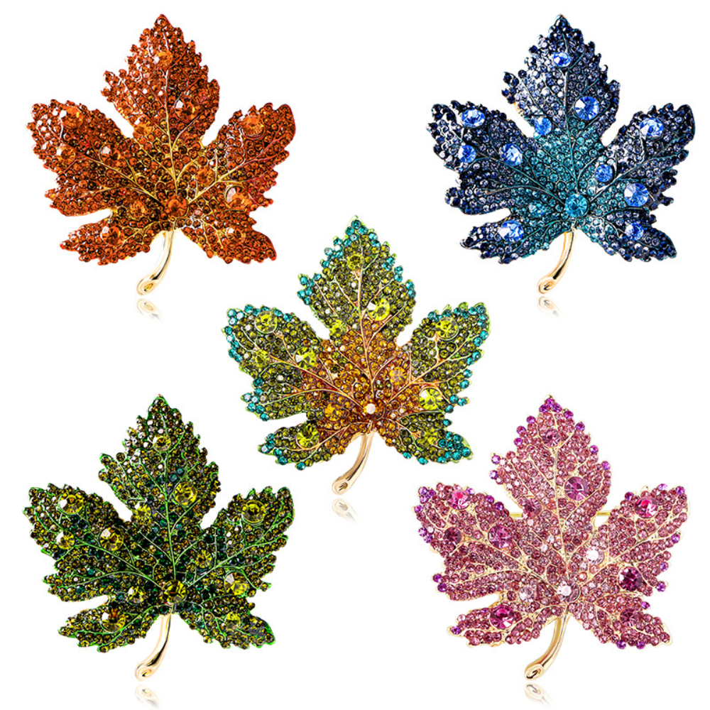 Maple Leaf Brooch with Optiona - مراجعة Winter Clothing Options وسعره