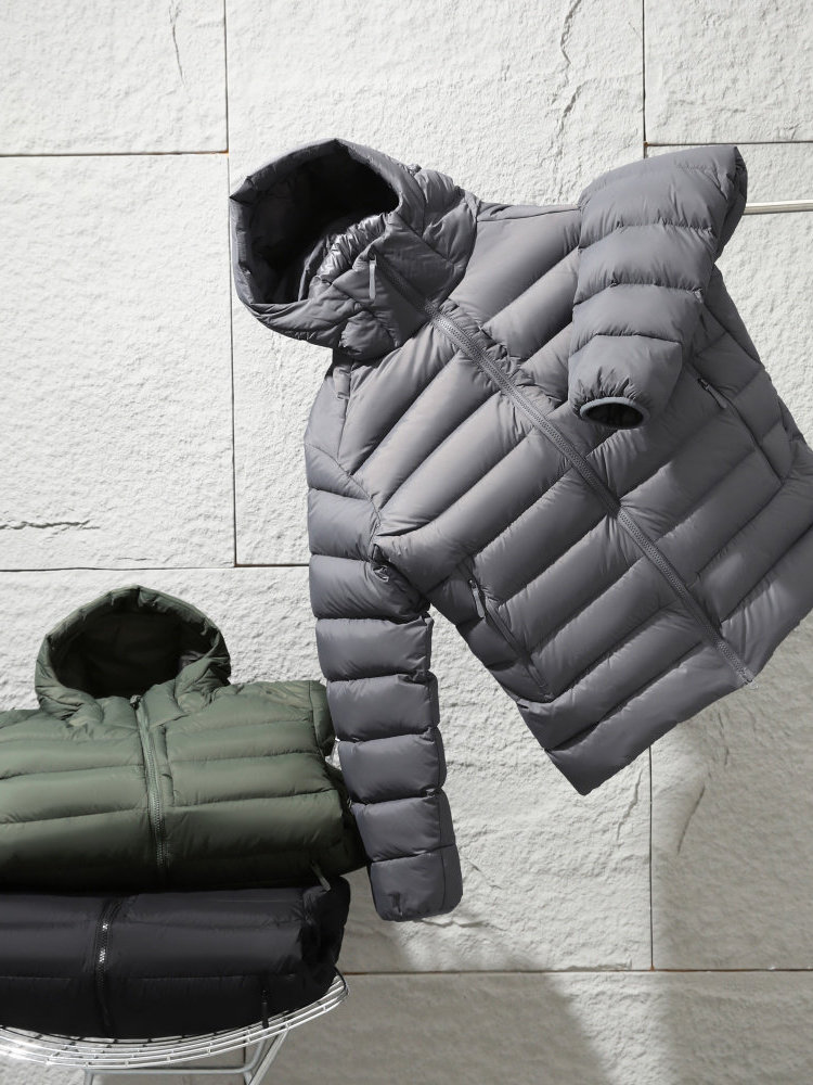 High Loafiness 90% White Duck  - مراجعة Winter Clothing Essential وسعره