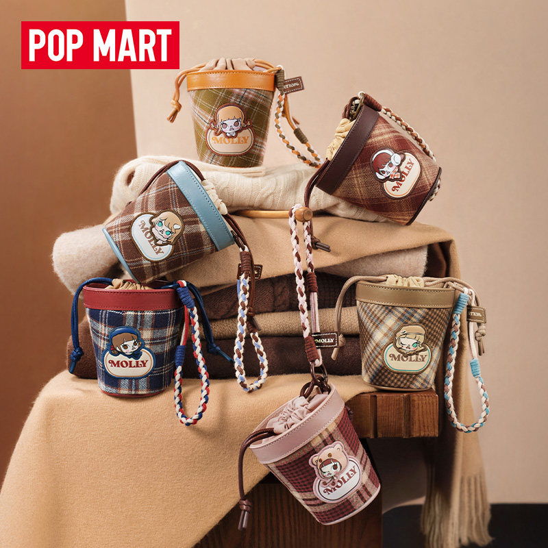 POP MART Molly Positive Winter - مراجعة Winter Clothing Guide وسعره